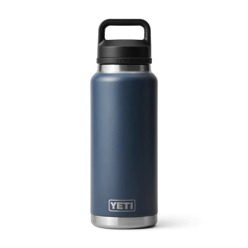 RAMBLER® 26 OZ (739 ML) FLASCHE MIT CHUG-VERSCHLUSS